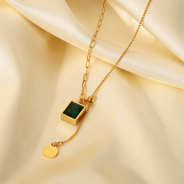 The Bryony Emerald Necklace - Image 4