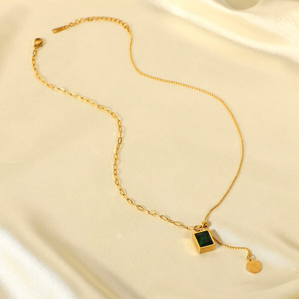 The Bryony Emerald Necklace - Image 2